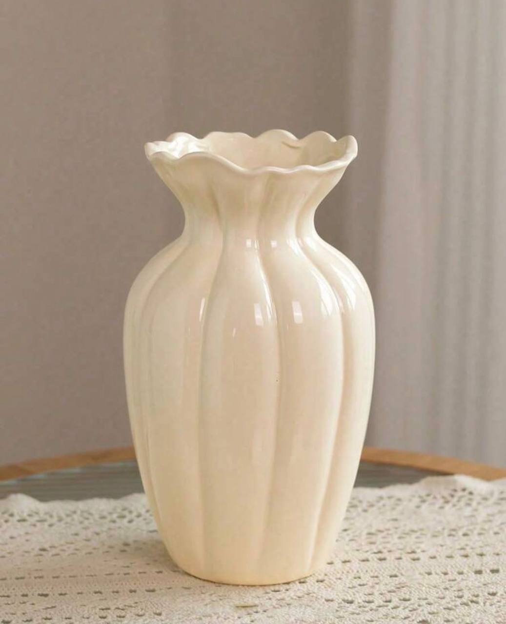 Elegant Porcelain Ripple Vase