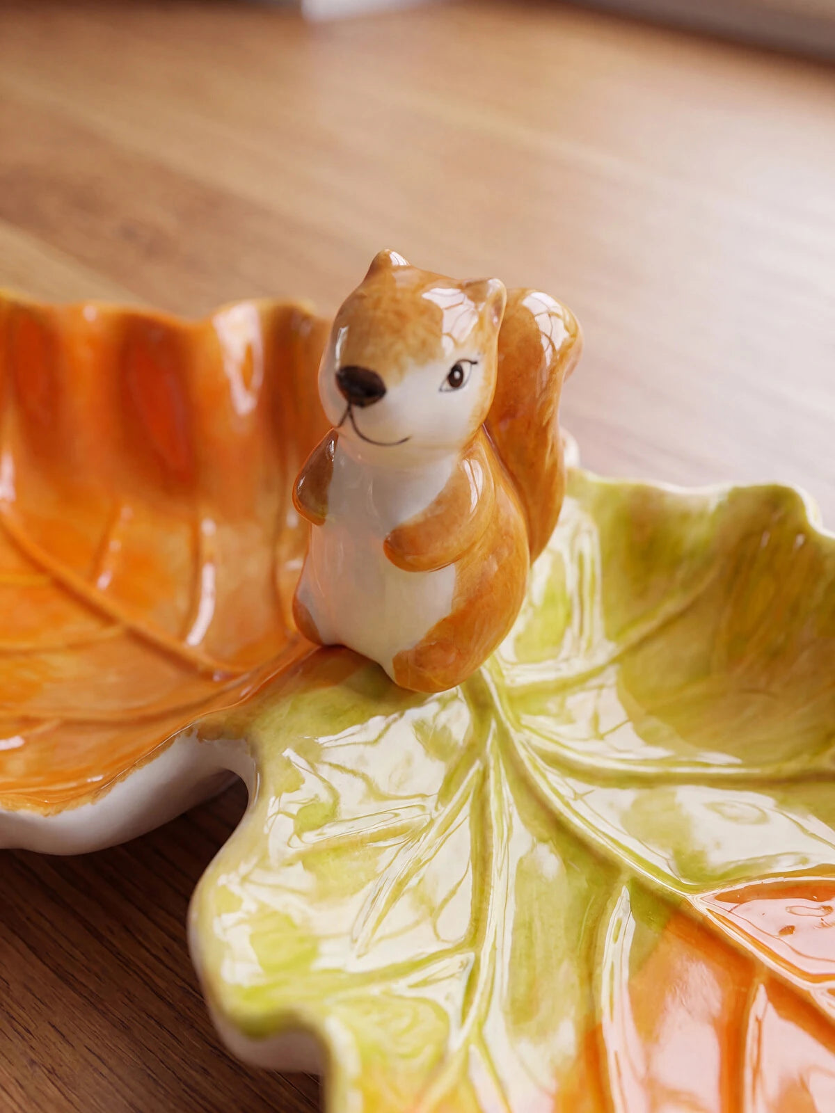 Ceramic Leaf Shaped Bowl with Squirrel | Two-Compartment